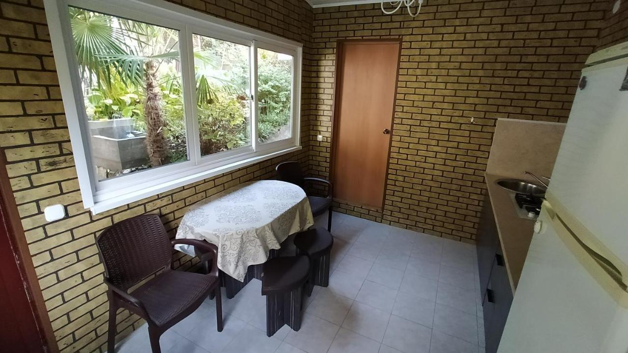 Tsikhierva Hotell Gagra Exteriör bild